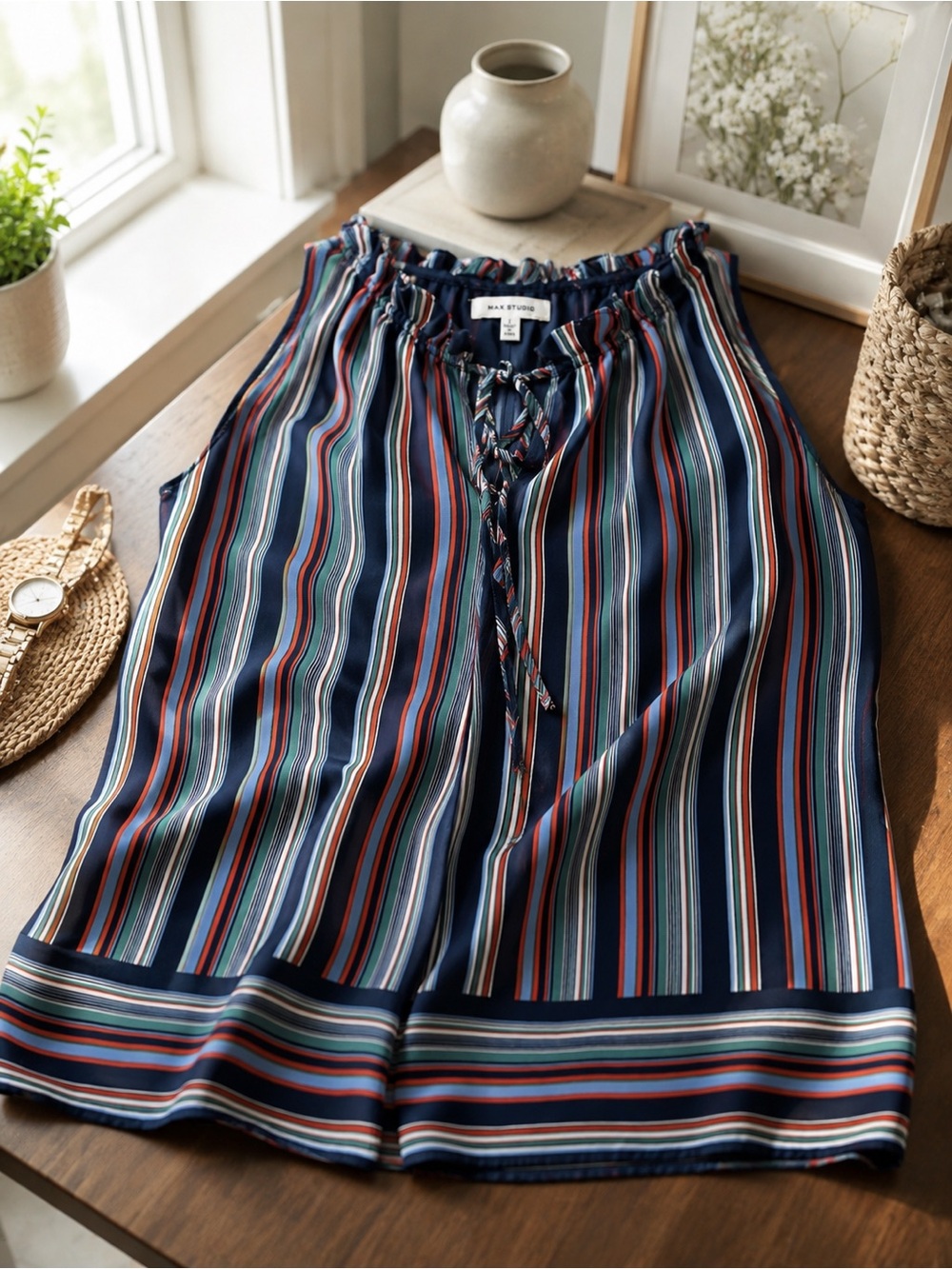 Max Studio Women’s Striped Sleeveless Blouse Size L Navy Multicolor Tie Neck